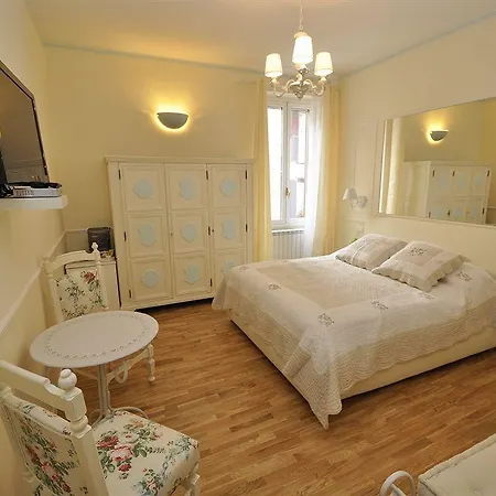 Bed & Breakfast Rose In 3*